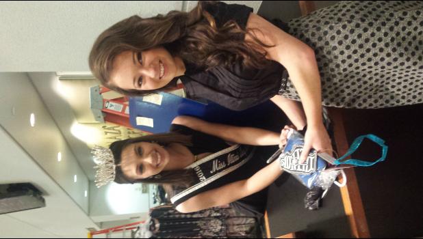 Checking in Clare Bunyan is pictured arriving at the convention with the 2016 state fair queen, Abby Foster. Photo provided.